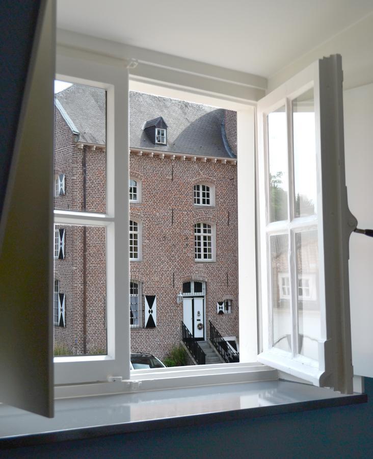 Bed and Breakfast Kasteel Aldenghoor Haelen Exterior foto